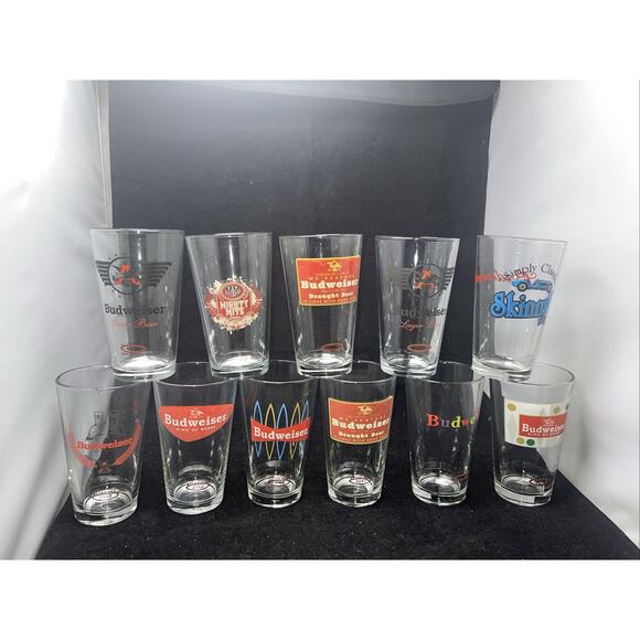 11 Budweiser Retro Pint Glasses Series - 1936 1947 1948 1955 1961 1952 1963 - Picture 1 of 12
